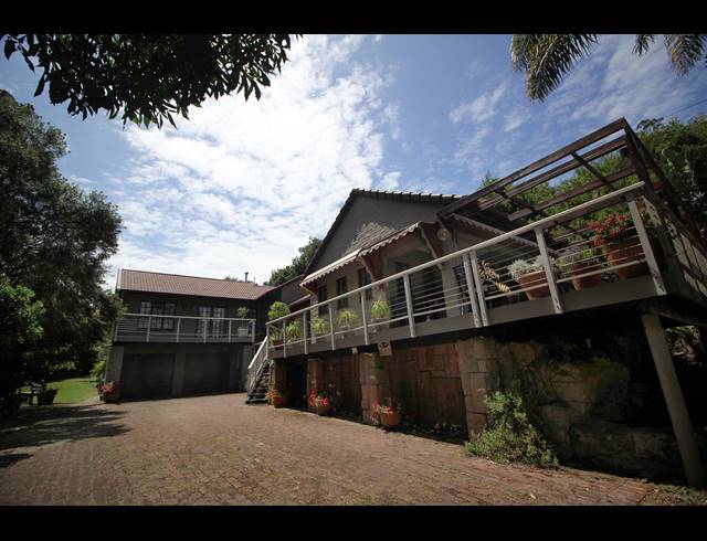 4 BEDROOM FREEHOLD FOR SALE IN GROOT BRAKRIVIER RURAL
